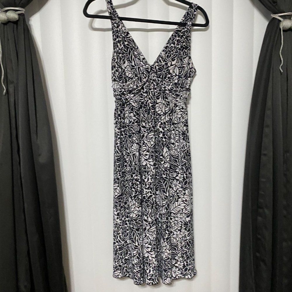 Daisy Fuentes black/white floral dress
